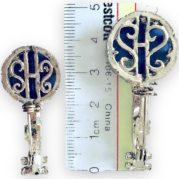 2 BANJO BROOCH / PIN SET Blue Abalone Mother of Pearl Face Inset 40+ Yrs VINTAGE - Picture 2 of 4